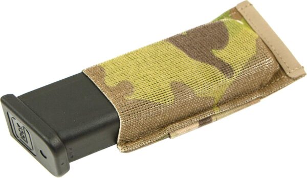 Camouflaged magazine pouch for tactical use