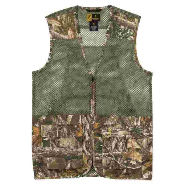 Mesh hunting vest with camouflage pockets