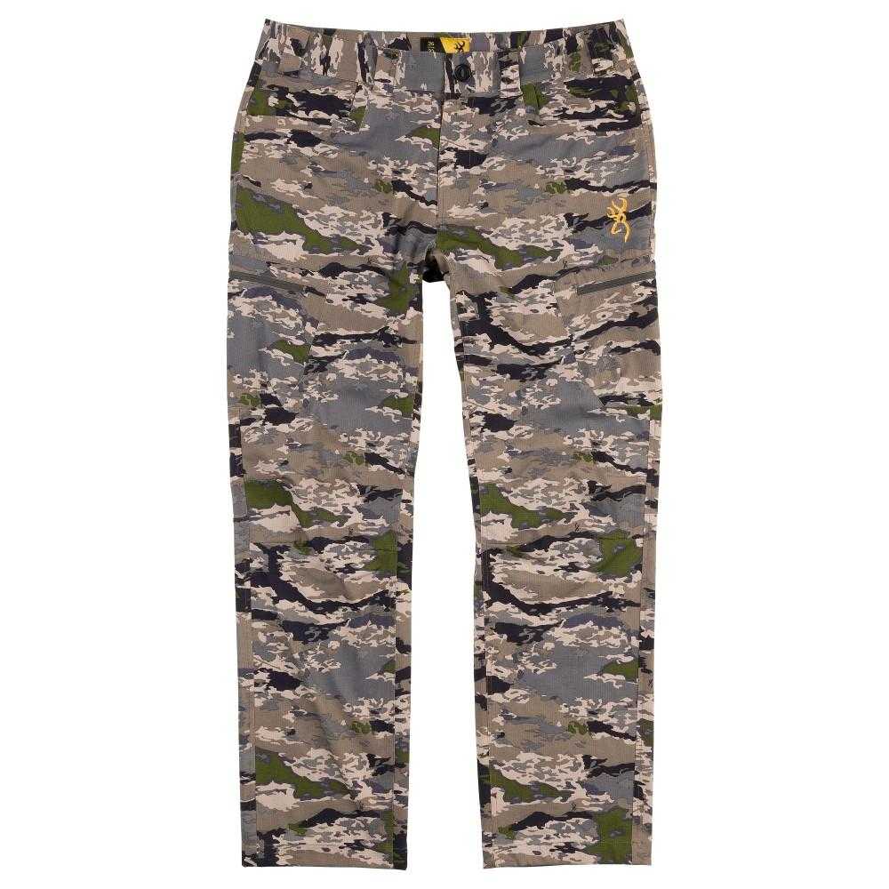 Camo pants with multiple pockets and logo