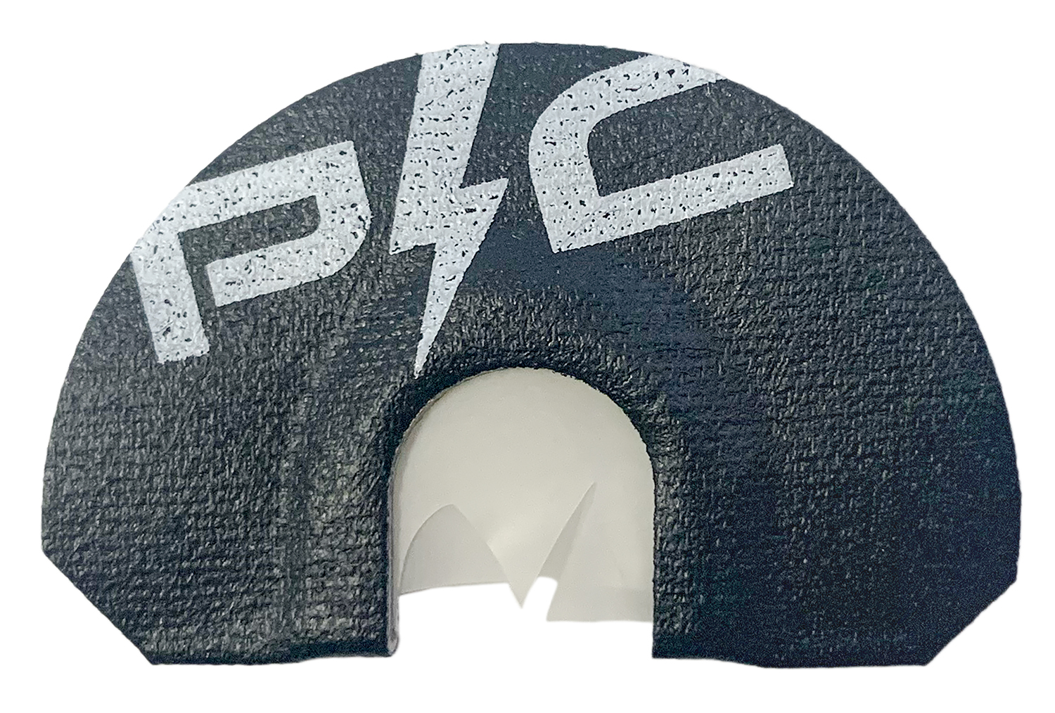 Black semicircular P4C logo device