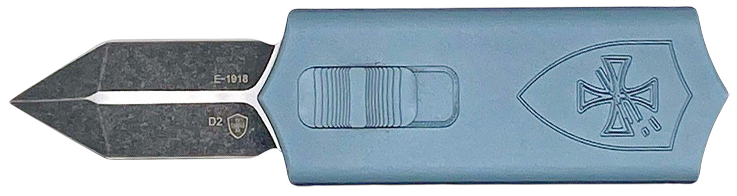 Double-ended throwing knife with blue handle