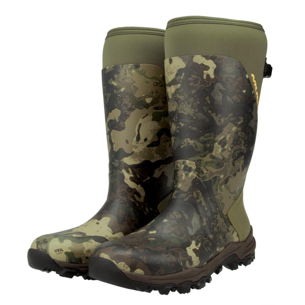 Camouflage rubber hunting boots with rugged soles