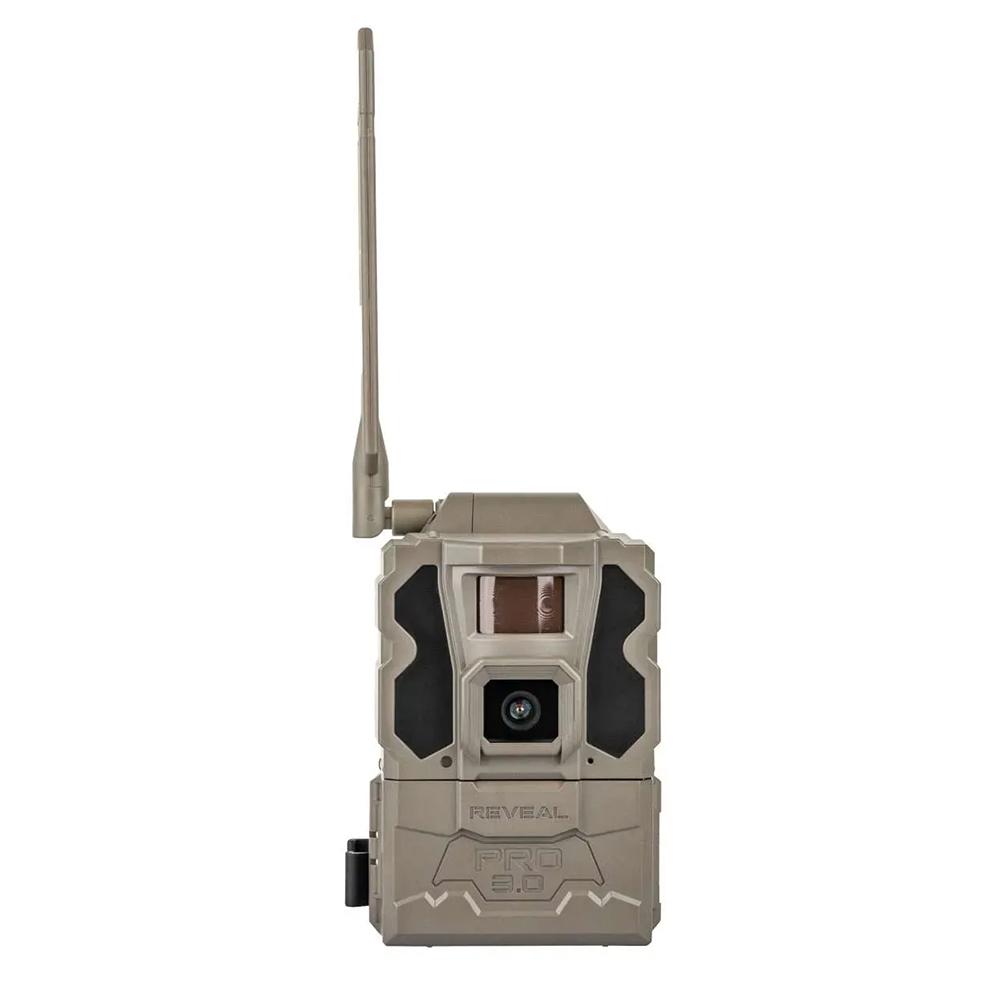 Cellular trail camera with antenna