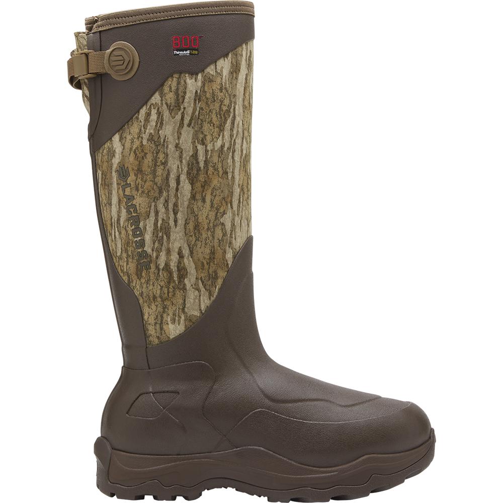 Camouflage insulated hunting boot with rubber sole