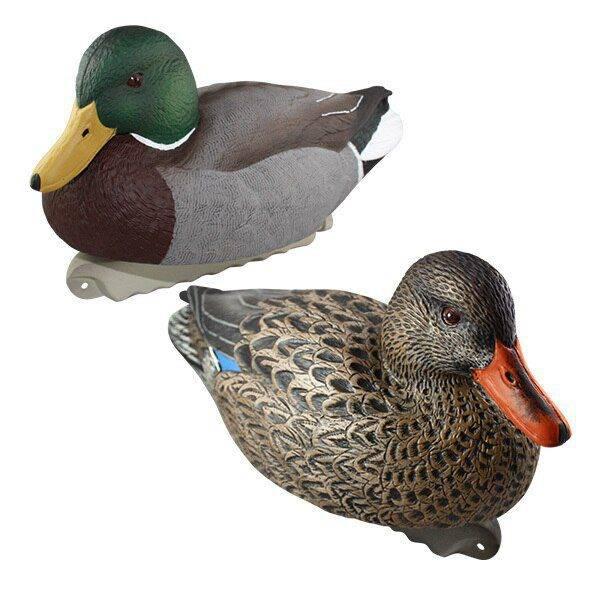 Male and female mallard duck decoys