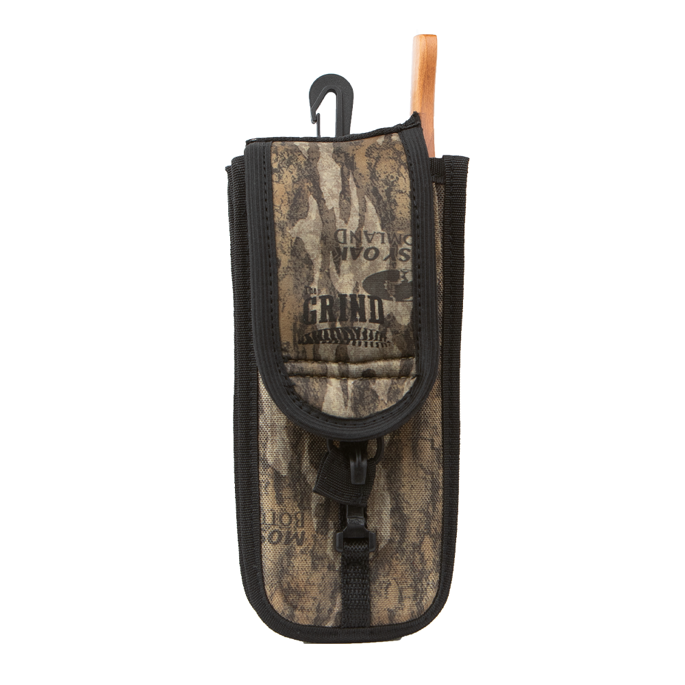 Camouflage hunting call pouch with clip