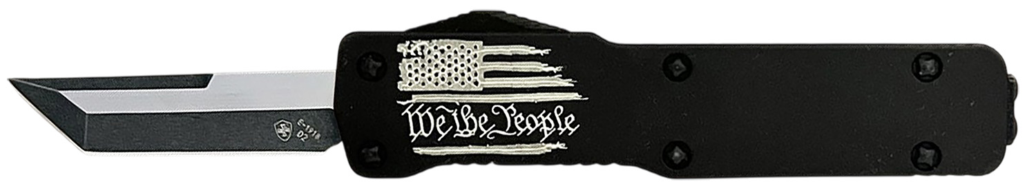 Black knife with American flag and inscription