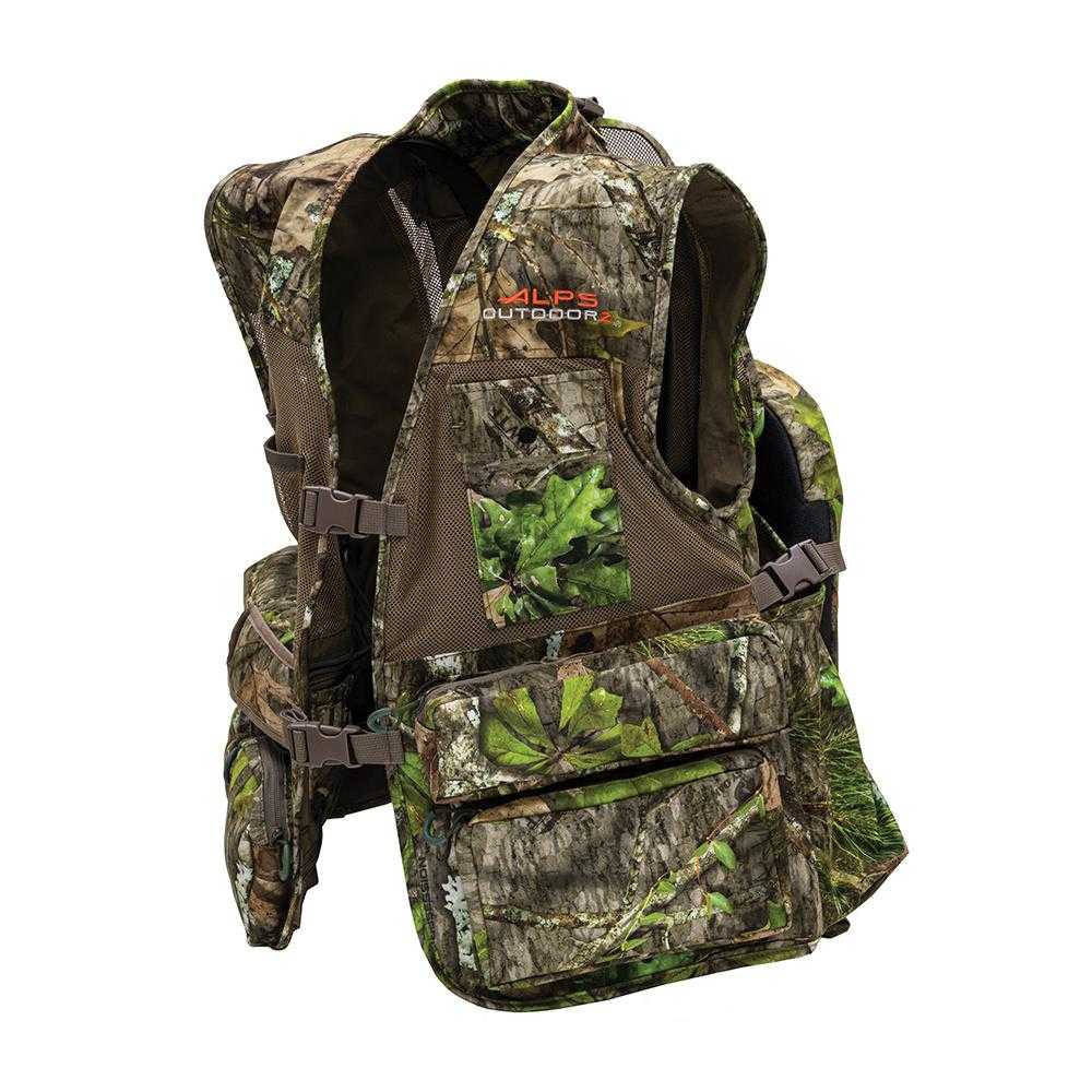 Camouflage hunting vest with multiple storage pockets