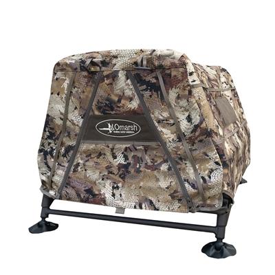 Camouflage rooftop cargo carrier bag on car rack