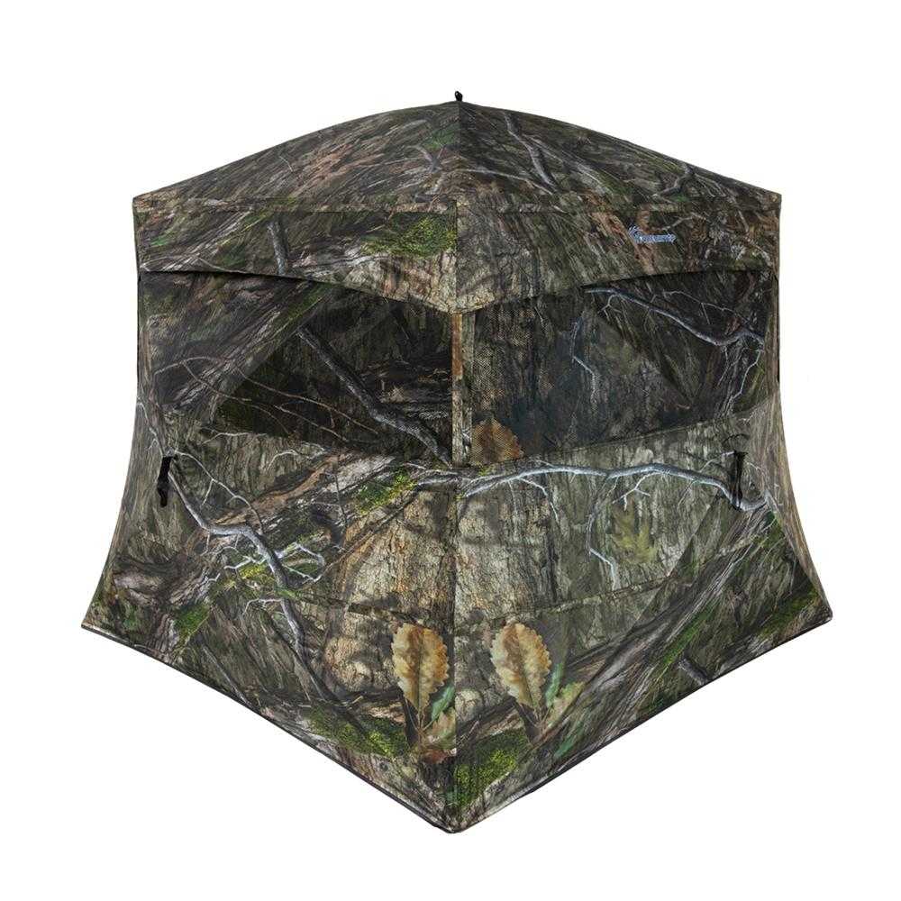Camouflage hunting blind tent with mesh windows
