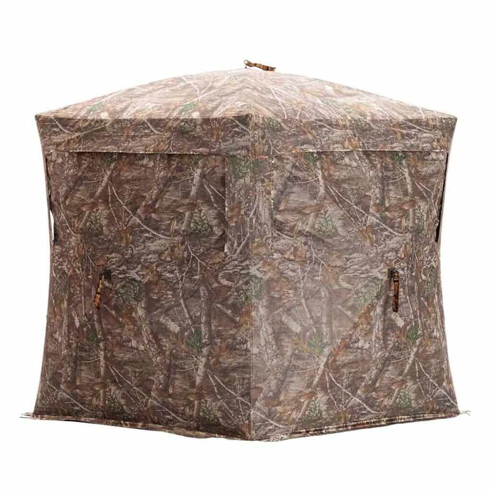 Camouflage pop-up hunting blind tent