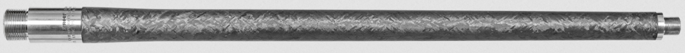 Long threaded metal pipe with textured surface