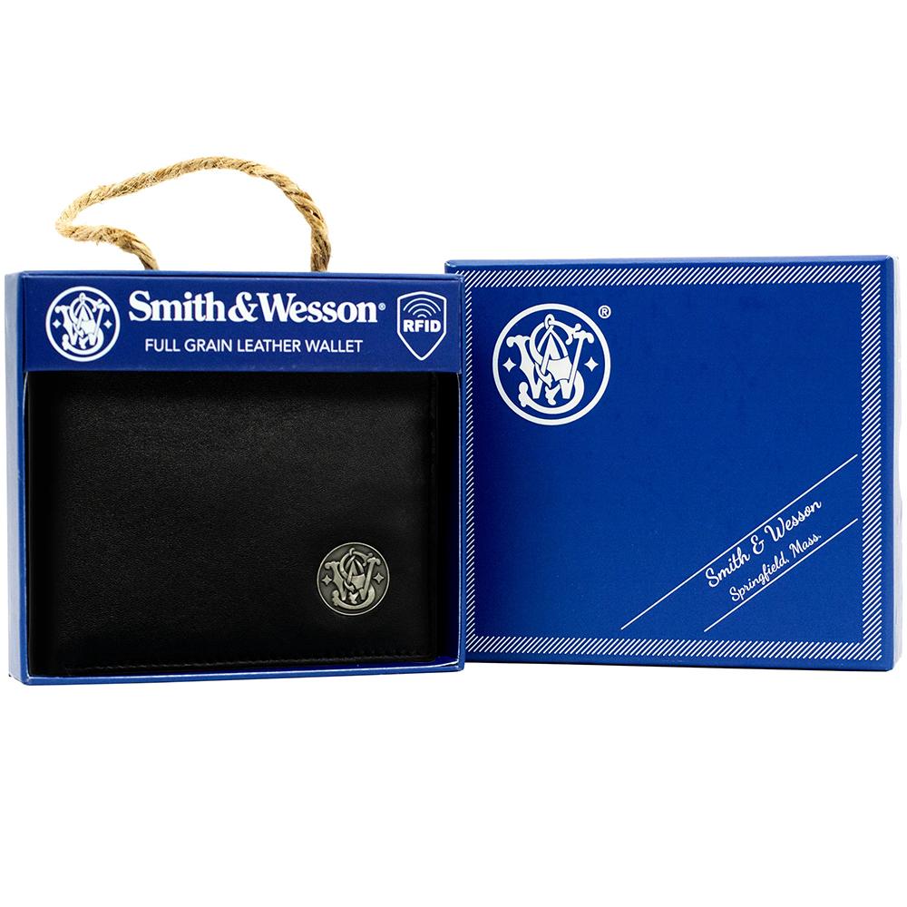 Smith and Wesson leather wallet in blue box