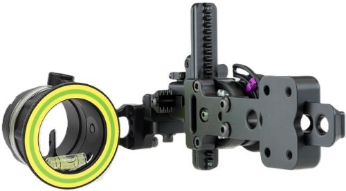 Adjustable compound bow sight with level indicator